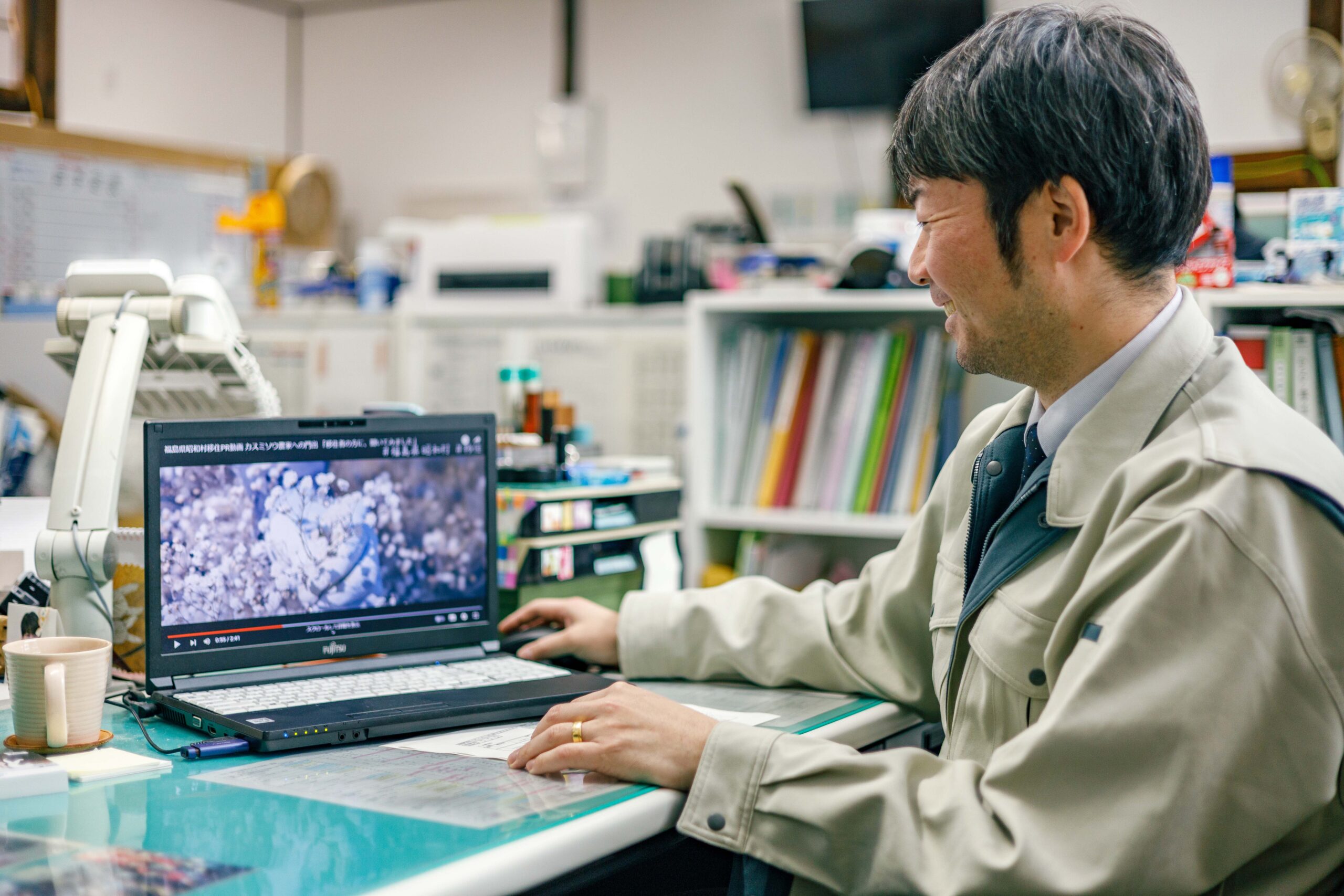 令和3年度に制作した動画を振り返る山内さん